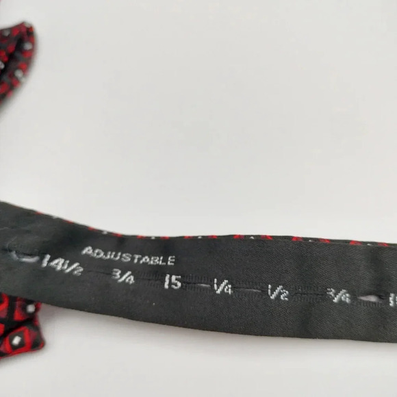 Madison Men's Silk Bow Tie Adjustable Closure Red Black Geometric Square - Picture 5 of 8